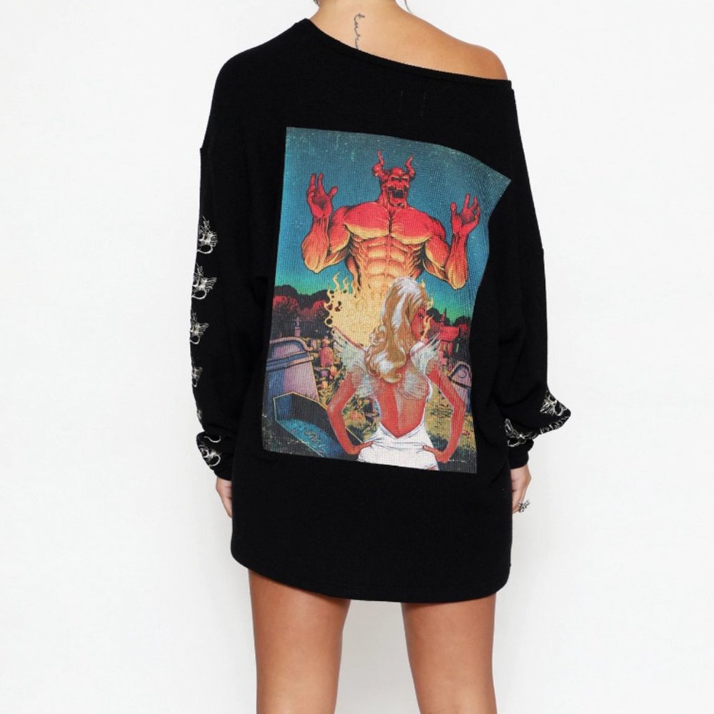 NWT BOYS LIE HATCHET CEMETERY THERMAL BOYFRIEND LONGSLEEVE